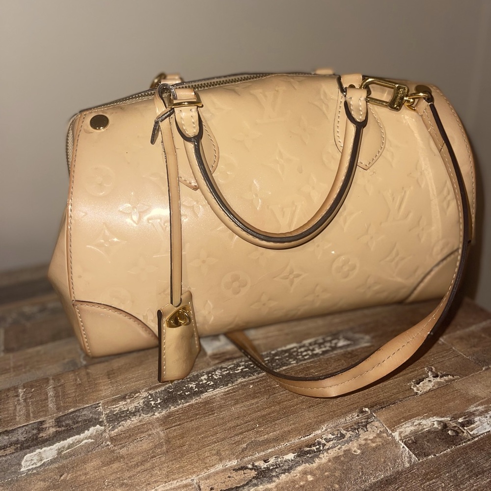 Santa Monica classic new beige leather. Monogram vernis patented calf leather